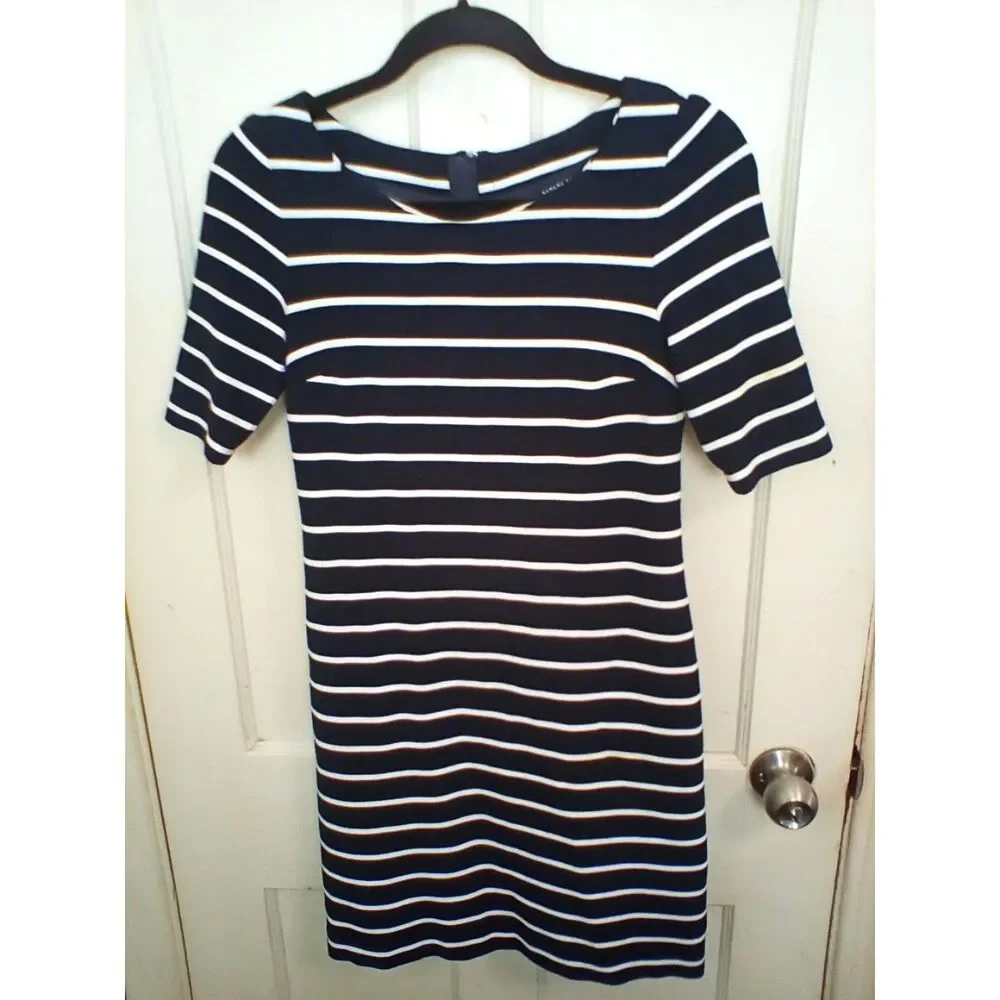Banana Republic Bodycon Dress Womens 0 Black White Striped Short Sleeve Zip Back
